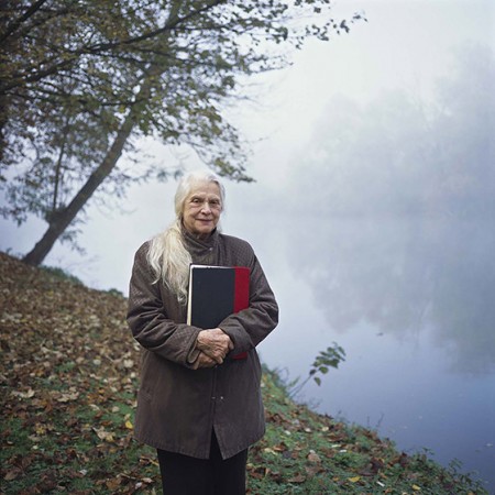 Suzanne Lipinska<br>79 ans, Présidente des amis du moulin d’Andé<br>
Andé<br>
« A vingt ans, je parcourais la Seine à la nage. Mon rapport au fleuve était à la fois romantique et sportif. »